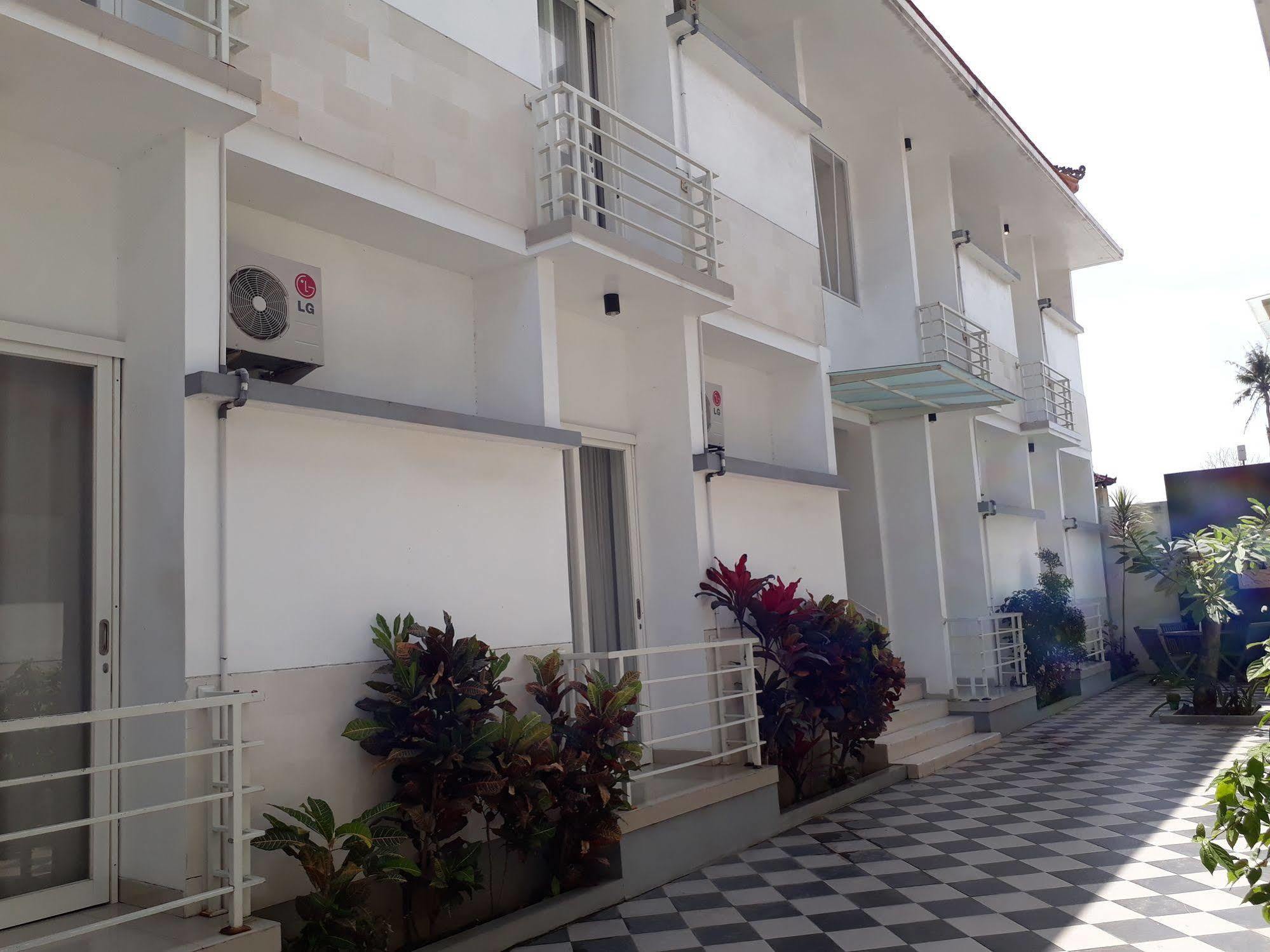 Kubu Anyar Hotel Kuta Lombok Eksteriør bilde